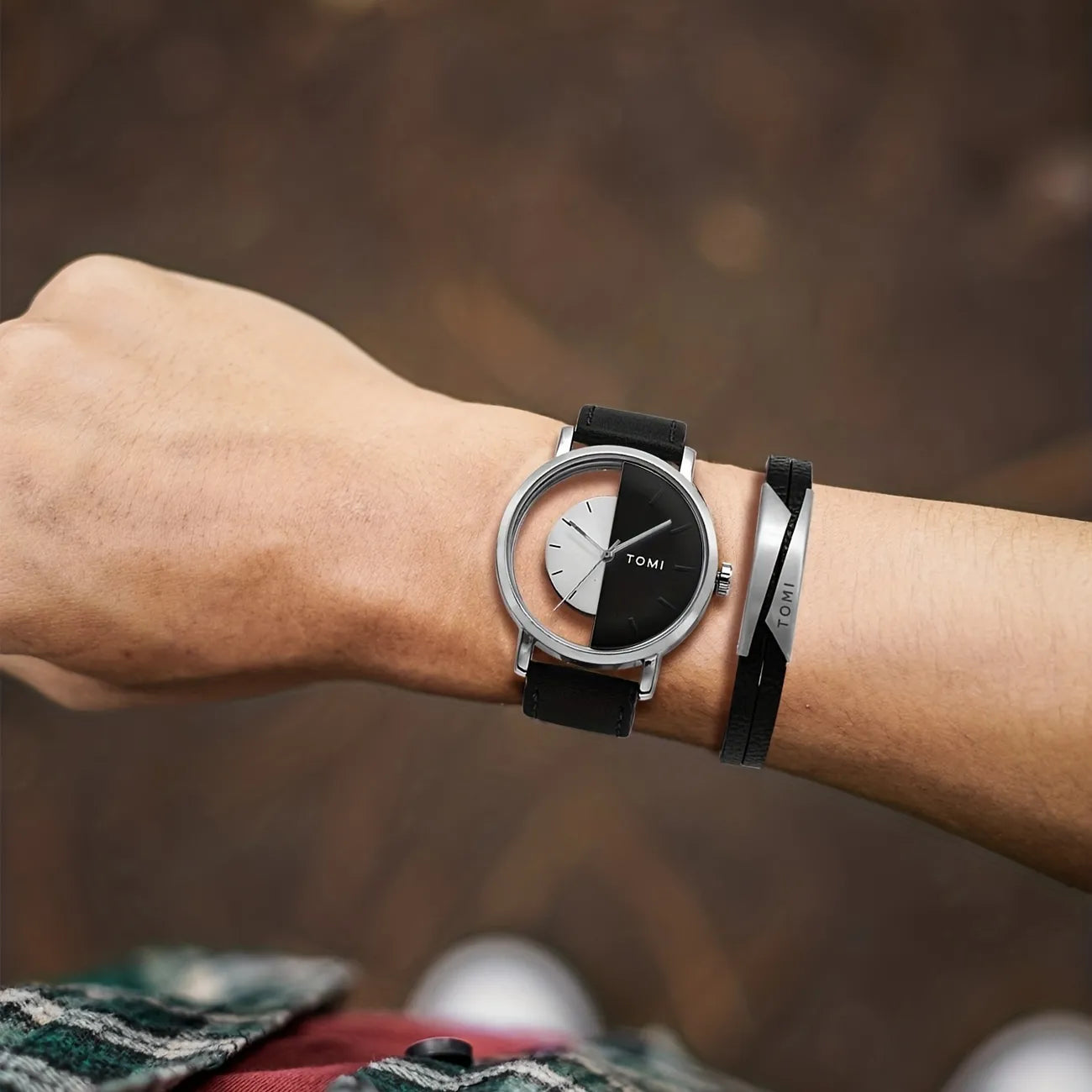 TOMI T-080 Unisex Watch With Bracelet