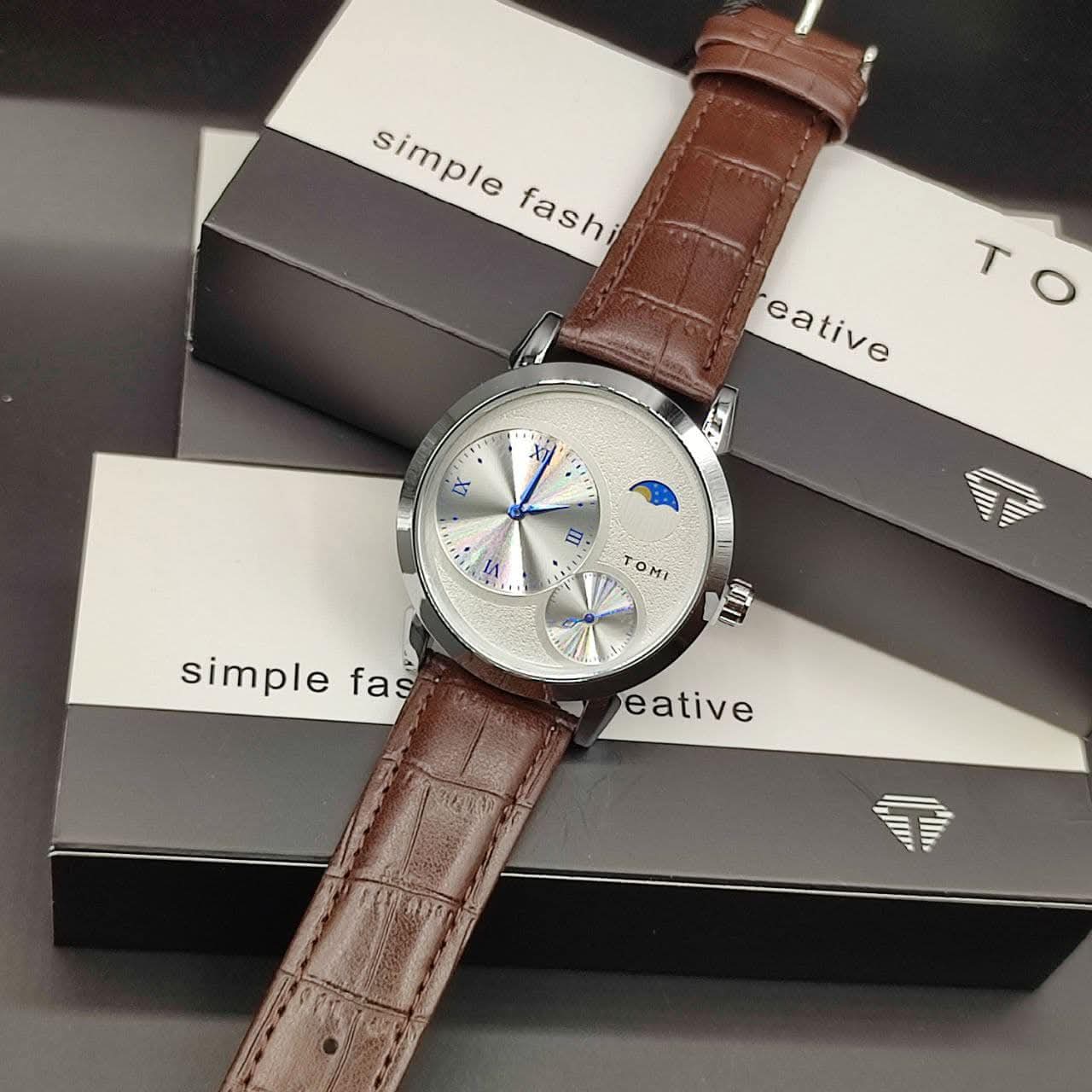 TOMI T-236 Side Second Moon Graph Watch