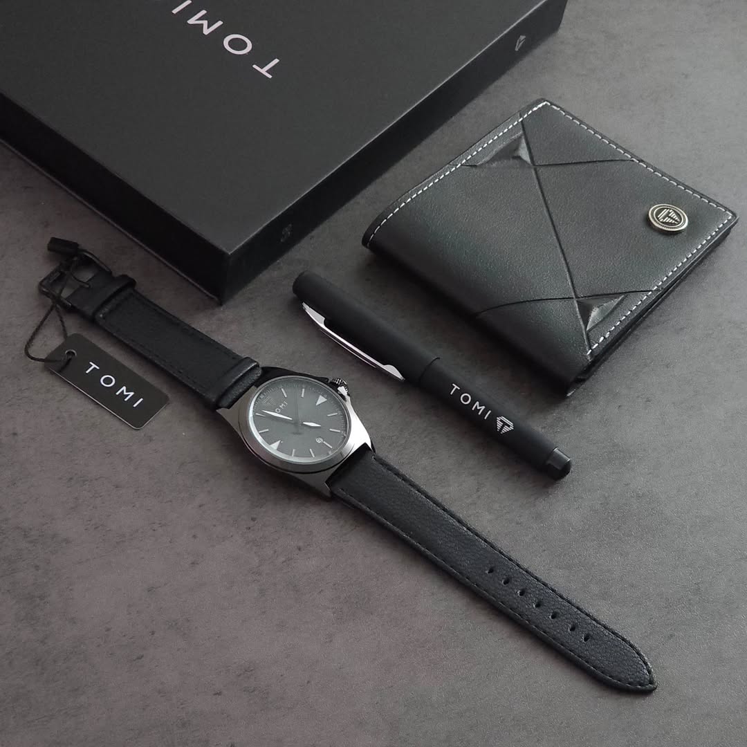 TOMI S8 Series Customised T-041 Gift Set Watch With Wallet And Pen Quartz