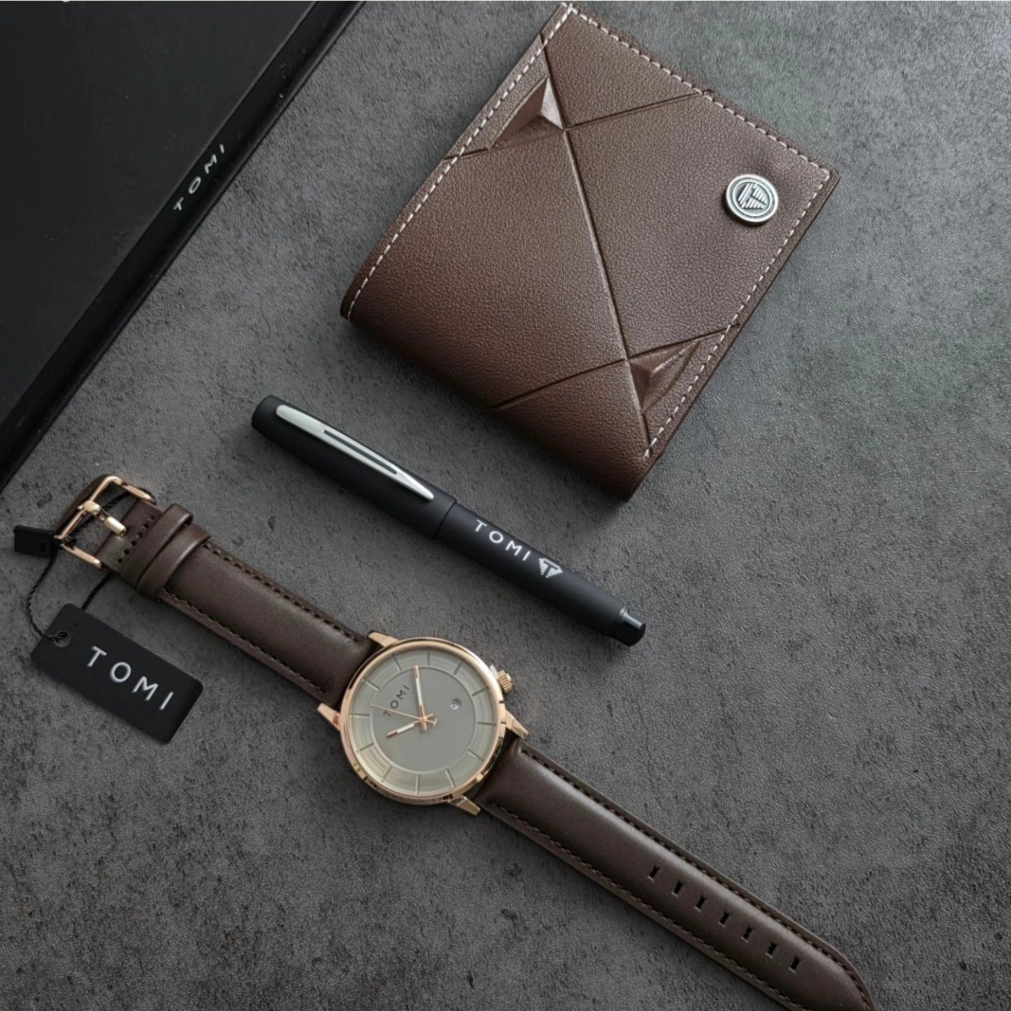 TOMI S8 Series T-101 Gift Set Watch With Wallet & Pen Quartz