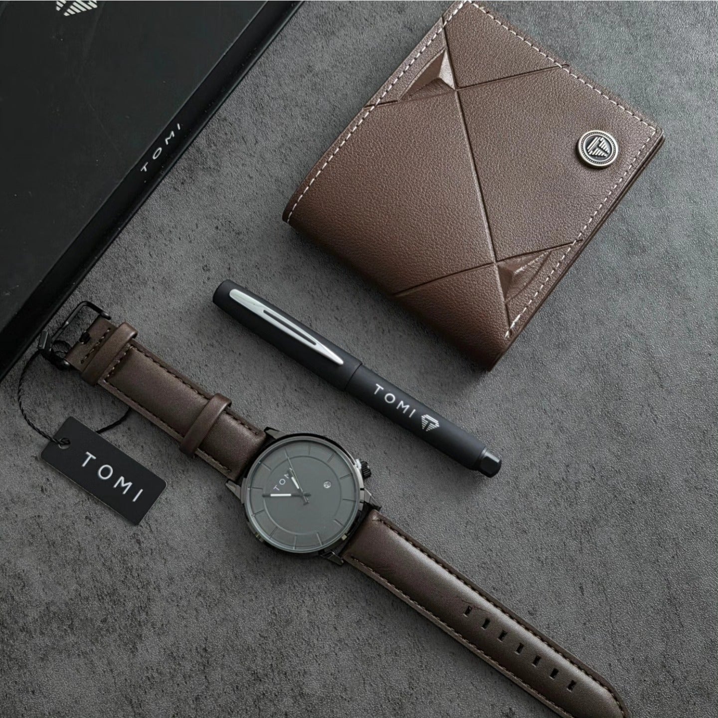 TOMI S8 Series T-101 Gift Set Watch With Wallet & Pen Quartz